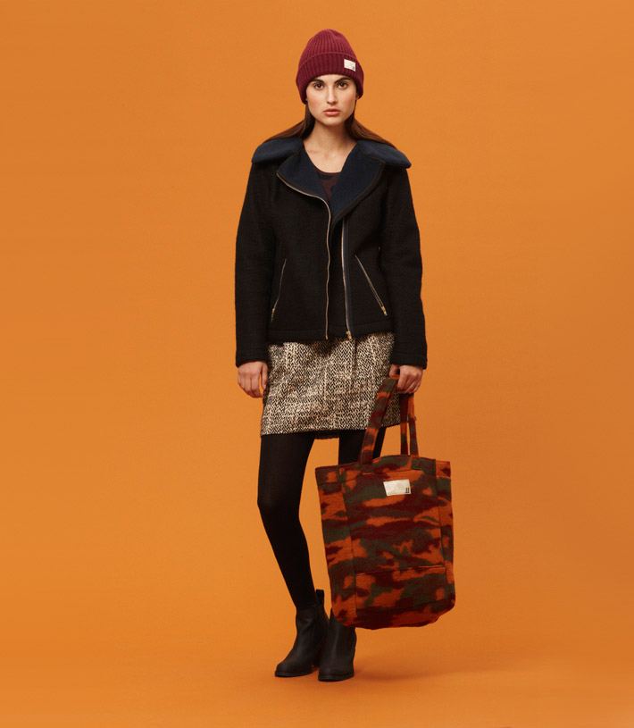 Libertine Libertine dámský modrý teplý kabátek, vzorovaná teplá sukně