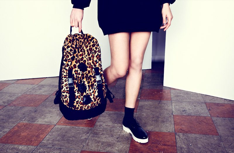 Lazy Oaf leopardí batoh