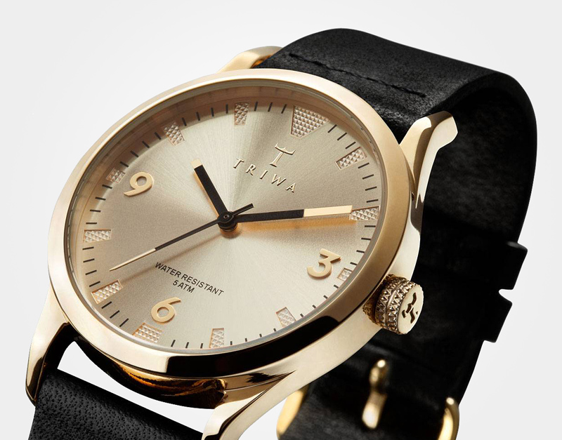 Triwa – luxusní pánské a dámské hodinky – Sort of Black Gold – z pozlacené oceli, kožený náramek
