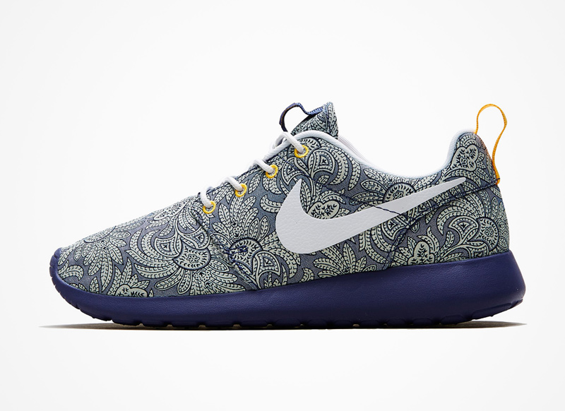 Nike x Liberty London – Roshe Run – boty, modré