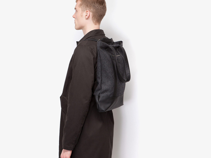 Ucon Oswald Bag – městský batoh na záda, ruksak, černý, vlněný