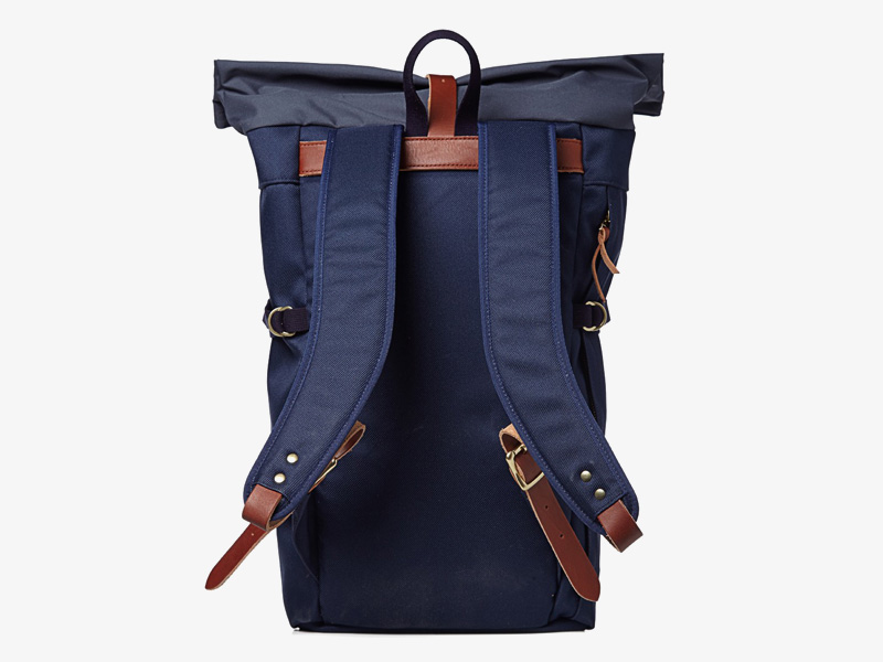 Nanamica – luxusní plátěný batoh, zadní část s popruhy, stylový trendy batoh, cyklistický