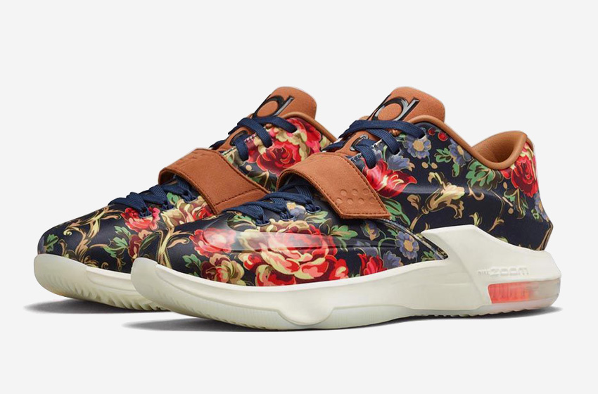 Nike KD 7 EXT Floral – basketbalové boty, Kevin Durant, modré, květinový vzor, saténový svršek