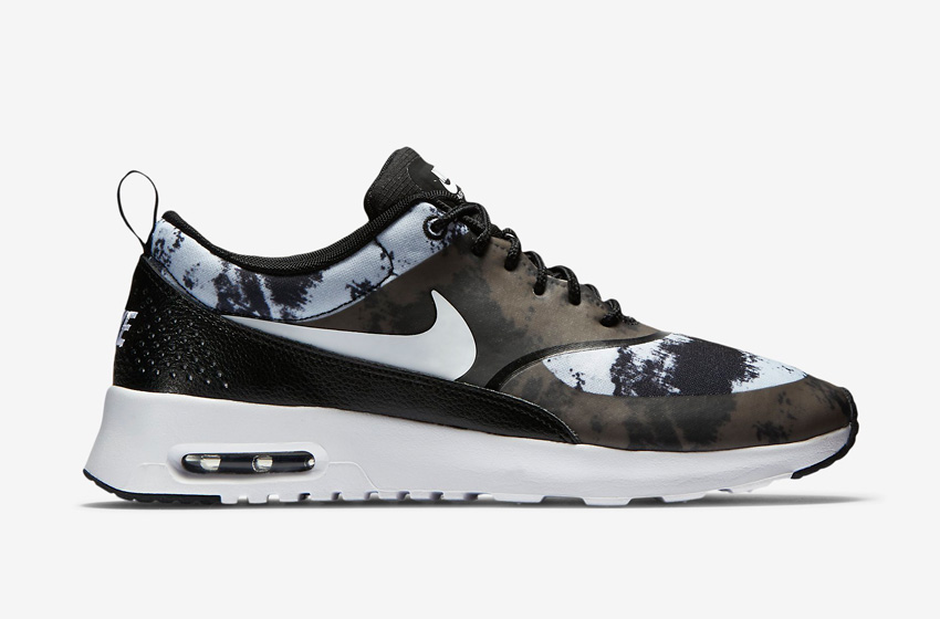 Nike Air Max Thea — dámské boty se vzorem, černé s bledě modrými plochami, sneakers, bílá podrážka