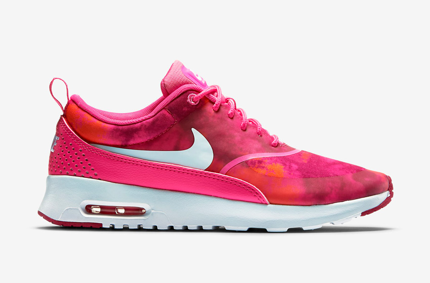 Nike Air Max Thea — dámské boty se vzorem, růžové sneakers, bílá podrážka