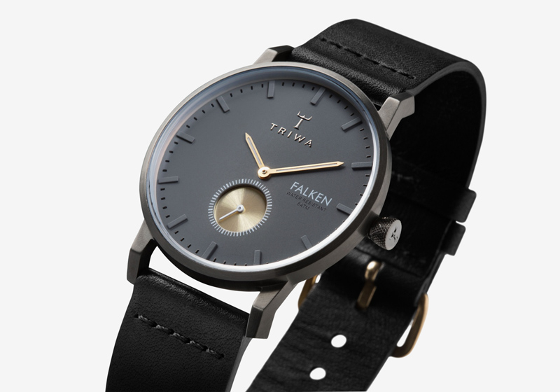 Hodinky Triwa – Walter Falken – pouzdro ocelové tmavě šedé barvy, šedý ciferník, černý řemínek – dámské a pánské, luxusní, náramkové