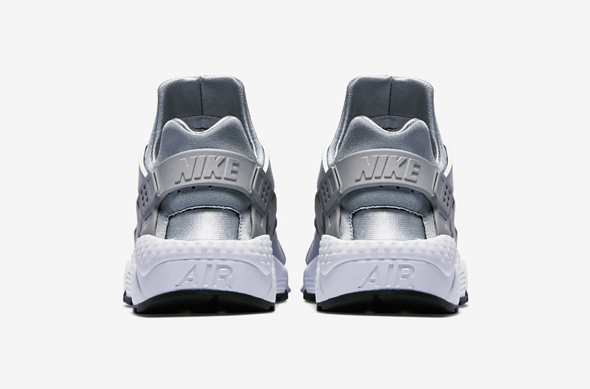 Nike Air Huarache – šedé, zadní pohled