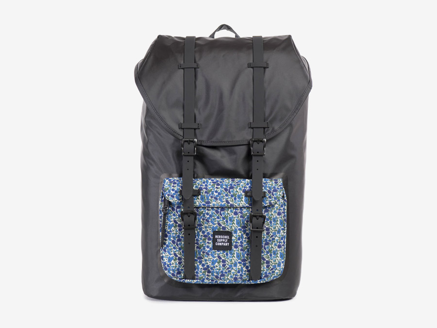 Batoh Herschel Supply & Liberty London – černý, barevné vzory – Little America Backpack – Petal and Bud Liberty print