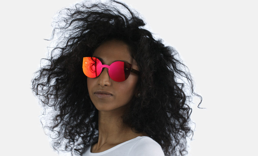 Super by RETROSUPERFUTURE® — sluneční brýle bez obrouček, retrofuturistické, moderní, zrcadlové brýle — červené, oranžové — skla Zeiss