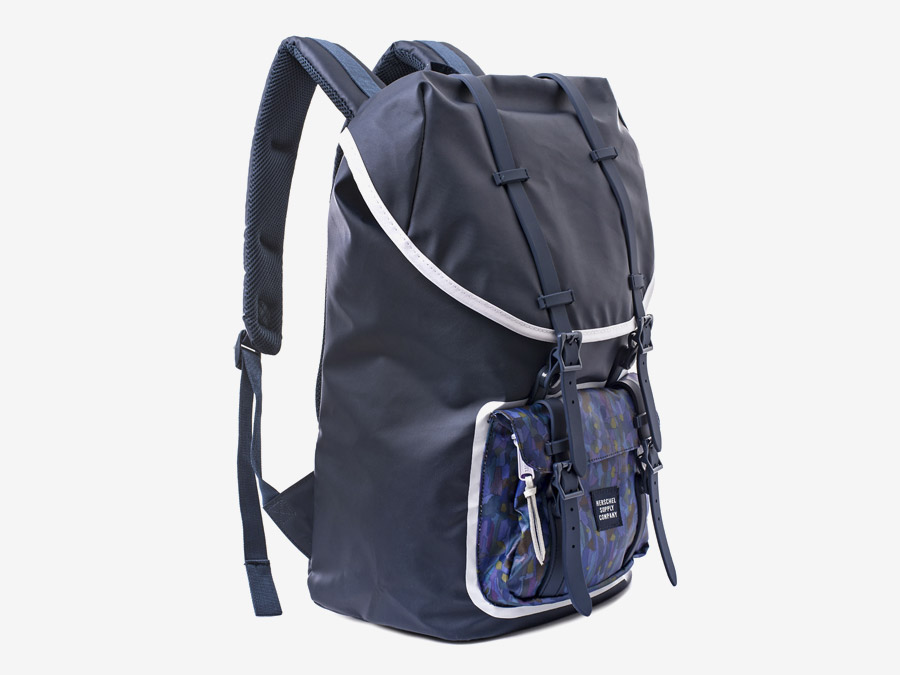 Batoh Herschel Supply & Liberty London – tmavě modrým barevné vzory – Little America Backpack – Volcanism Liberty print