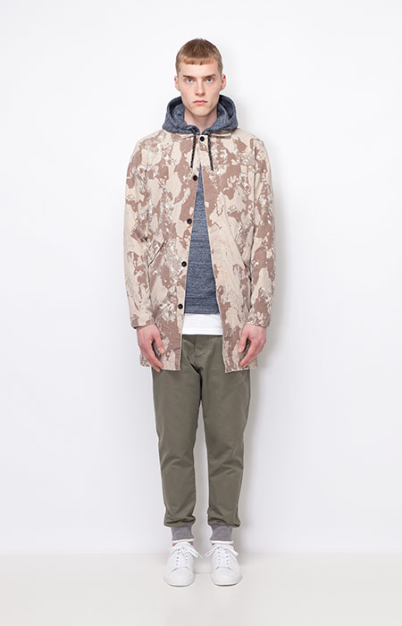 Ucon Acrobatics — dlouhá podzimní bunda se vzorem bez kapuce, kabát — olivové kalhoty joggers s úplety — pánské oblečení — podzim/zima 2015