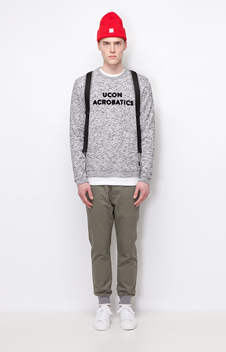 Ucon Acrobatics — pánská šedá mikina s melírem — olivové kalhoty joggers — pánské oblečení — podzim/zima 2015