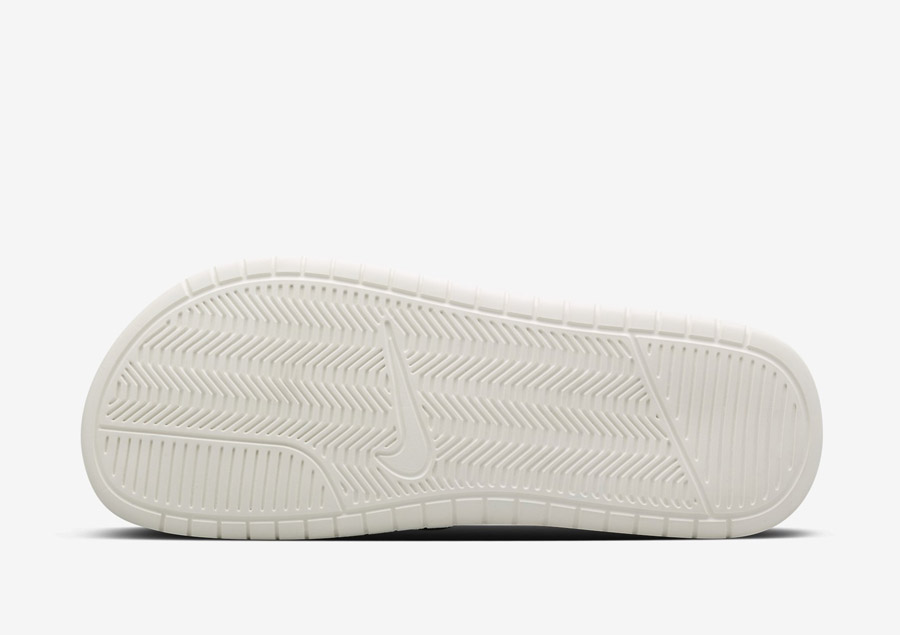 NikeLab Benassi Cuff Lux Sandal — detail podrážky