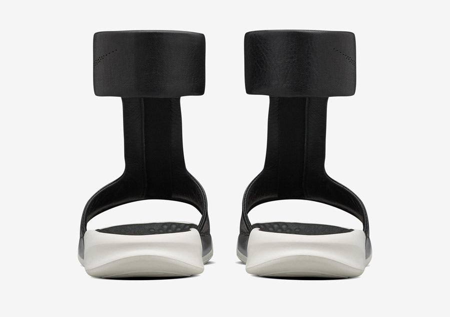 NikeLab Benassi Cuff Lux Sandal — zadní pohled