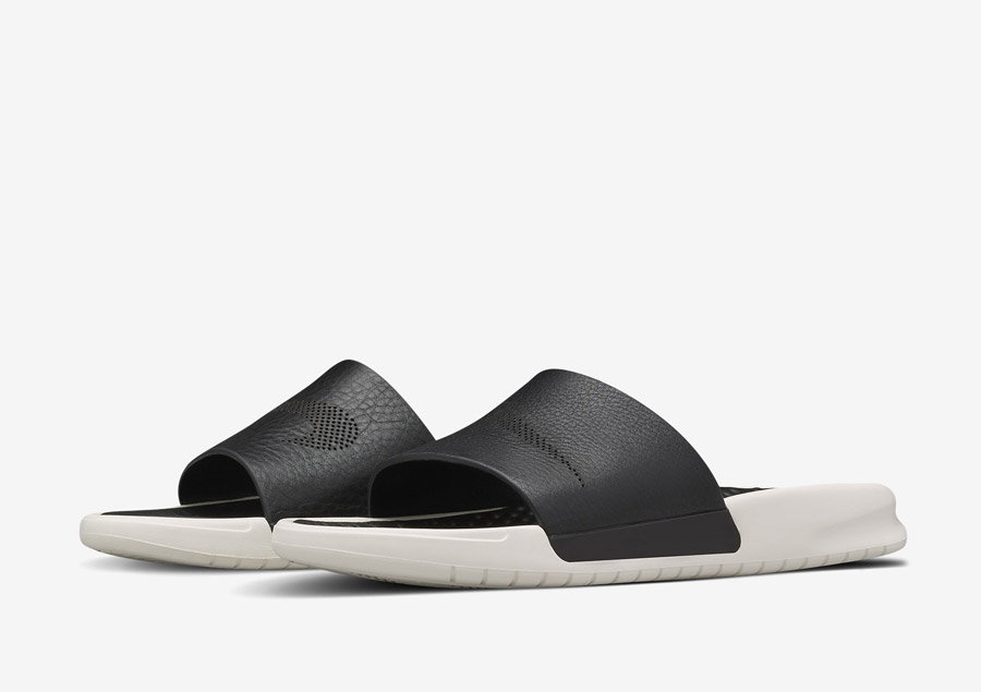 NikeLab Benassi Lux — pantofle (nazouváky), letní, luxusní — dámské — černé, bílé