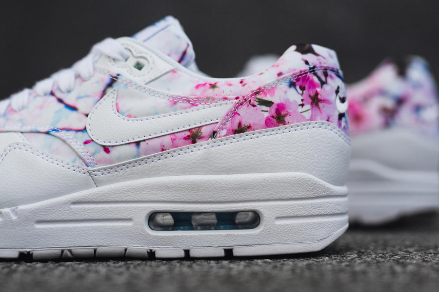 Nike Air Max 1 Print — Cherry Blossom — dámské tenisky, boty, sneakers — bílé — růžové třešňové květy