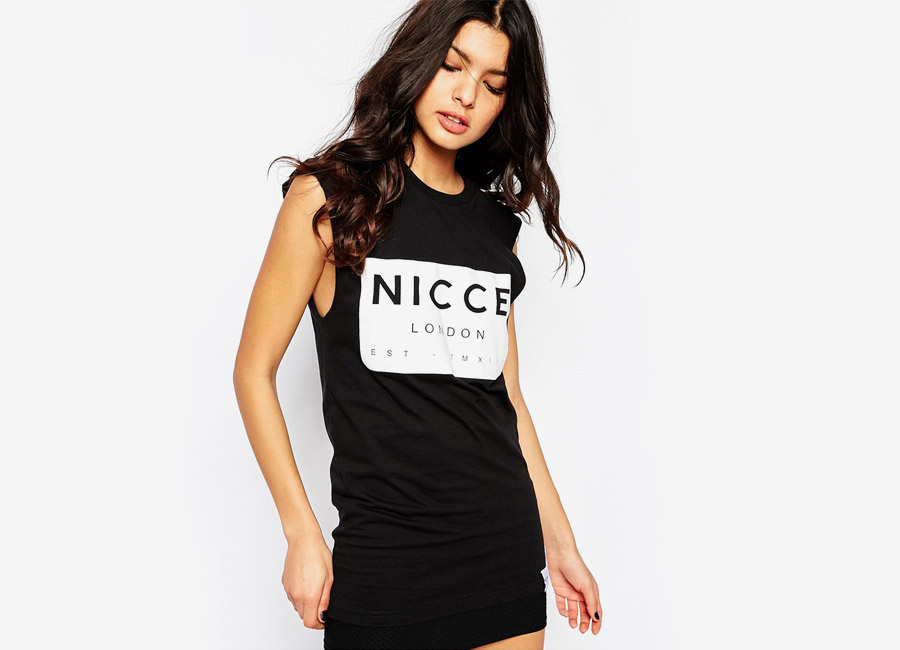 Nicce London — černé upnuté pouzdrové šaty — sportovní — dámské jarní/letní oblečení