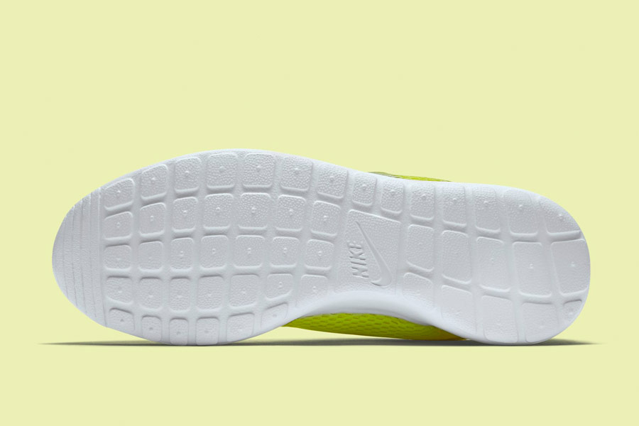 Nike Roshe One Hyper Breathe — podrážka — bílá