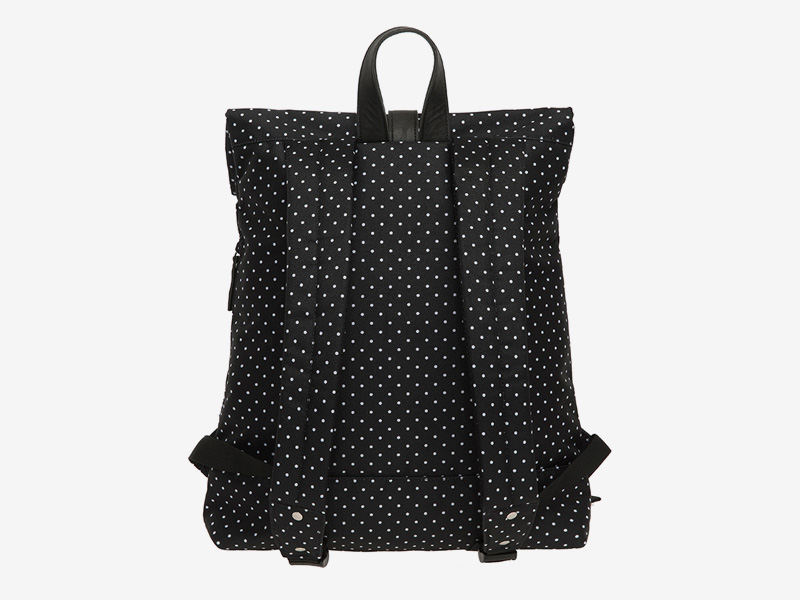 Enter — plátěný batoh — přeýbací — černý s bílými puntíky — Fold Top Backpack