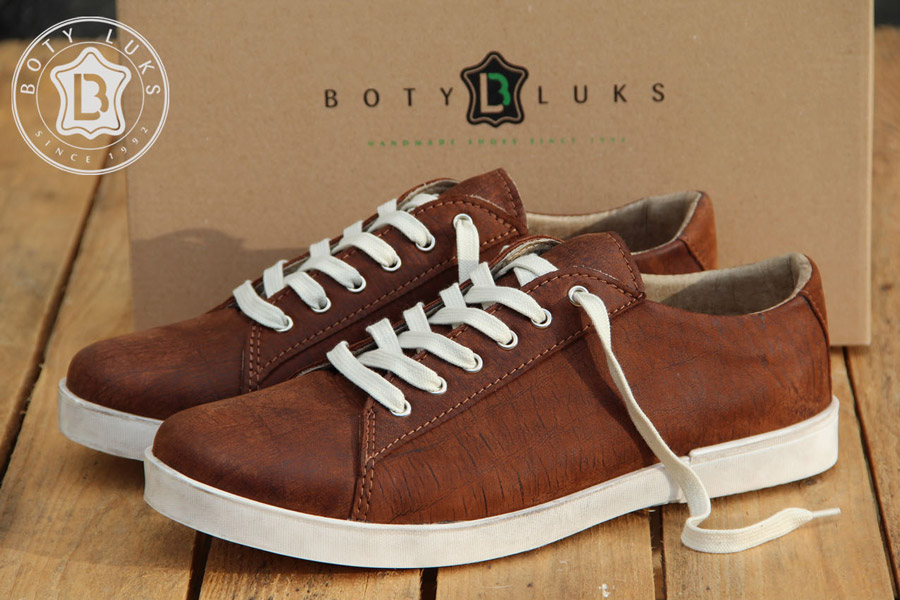 BotyLuks — české tenisky — české boty — kožené — vycházkové tenisky — pánské, dámské — hnědé