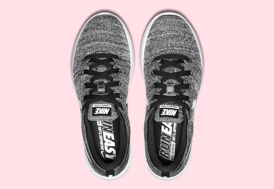 Nike LunarEpic Low Flyknit — dámské běžecké boty — tenisky — černé, bílé — horní pohled