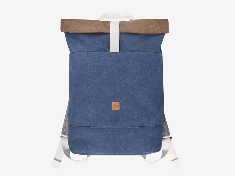 Ucon Acrobatics — plátěný batoh — tmavě modrý — Hajo — rolovací vstup — roll top — stylový batoh