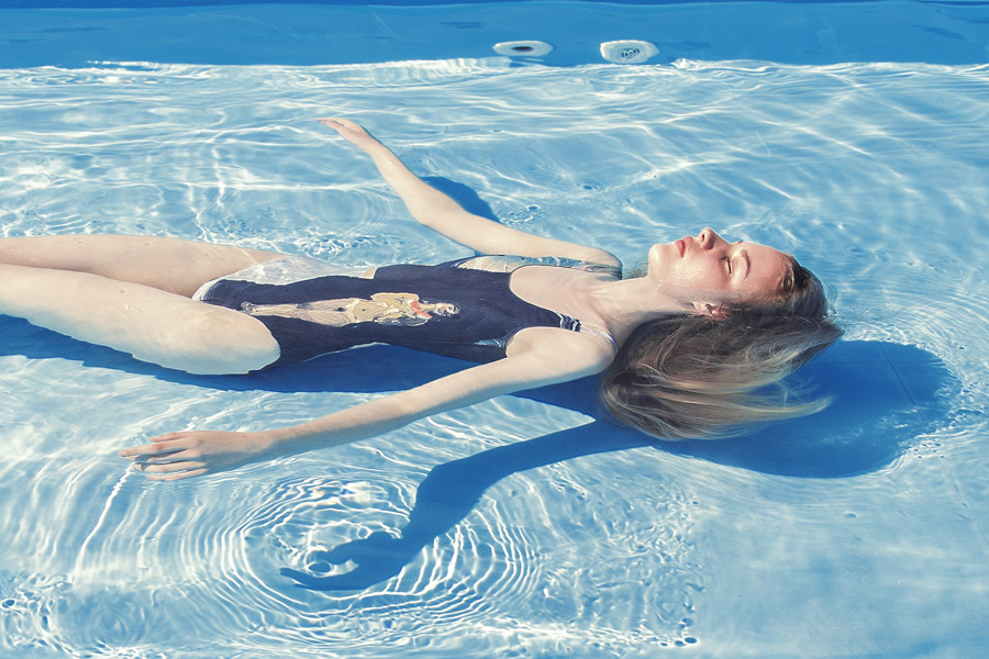 Retart — dámské jednodílné plavky — lookbook