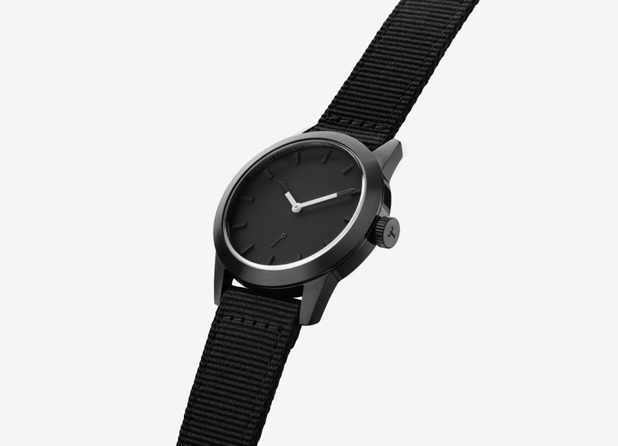 Triwa x Stampd — černé hodiny — dámské, pánské — minimalistické, náramkové