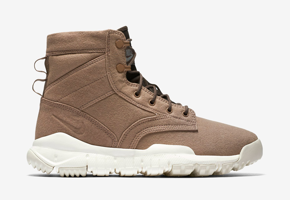 Nike SFB 6" Canvas — vysoké kotníkové boty — zimní, podzimní — dámské — béžové, hnědé, pískové
