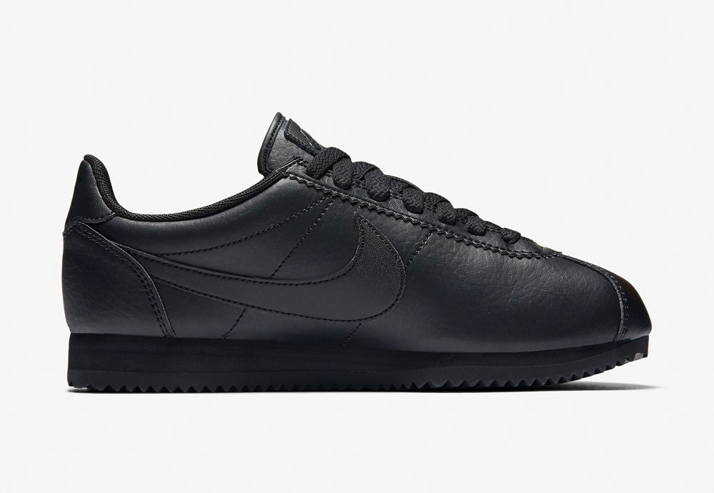 Nike Classic Cortez Premium — dámské boty — tenisky — sneakers — černé