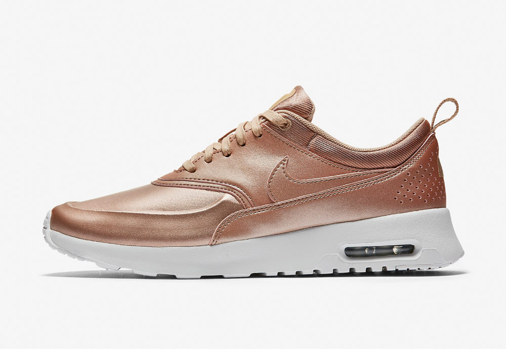 Nike Air Max Thea SE — dámské boty — tenisky — sneakers — metalické — zlaté