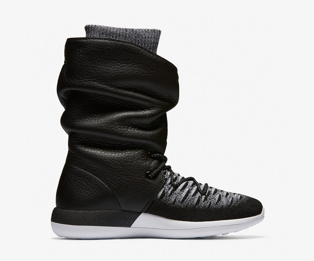 Nike Roshe Two Flyknit Hi — dámské zimní boty — kotníkové — vysoké — voděodolné — sneakers — černo-bílé, černé, bílá podrážka