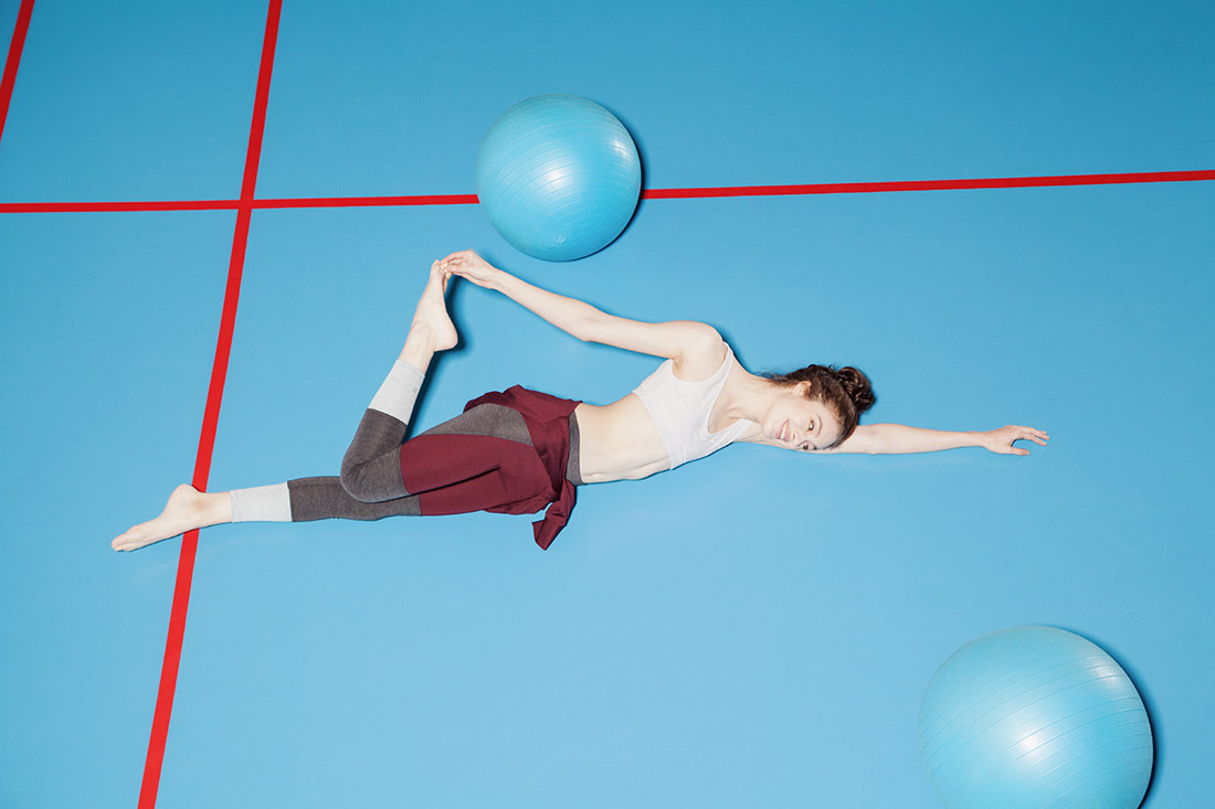 Wemove — červeno-šedé legíny — sportovní podprsenka — dámské sportovní oblečení