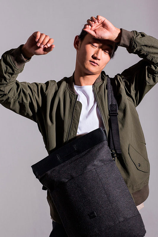 Ucon Acrobatics — taška přes rameno (batoh) — tmavě šedá — sustainable, vegan — Talib Backpack