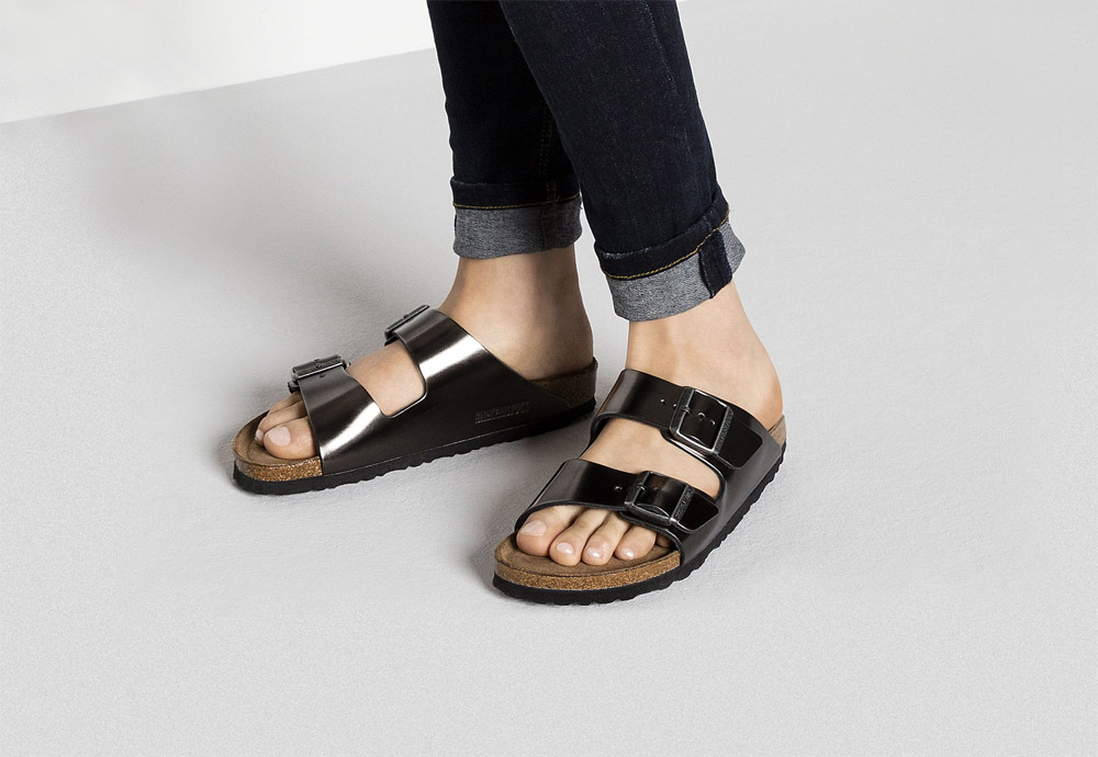 Birkenstock — korkové pantofle — Arizona — dámské — kožené — černé, antracitové — metalické — Metallic Anthracite