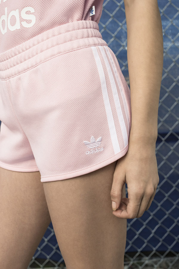 adidas Originals — dámské kraťasy — šortky — růžové — 70s apparel — retro sportovní oblečení
