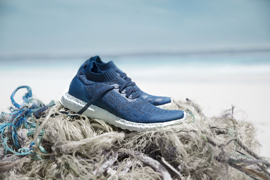 adidas UltraBOOST Uncaged Parley — běžecké boty — recyklované — tmavě modré