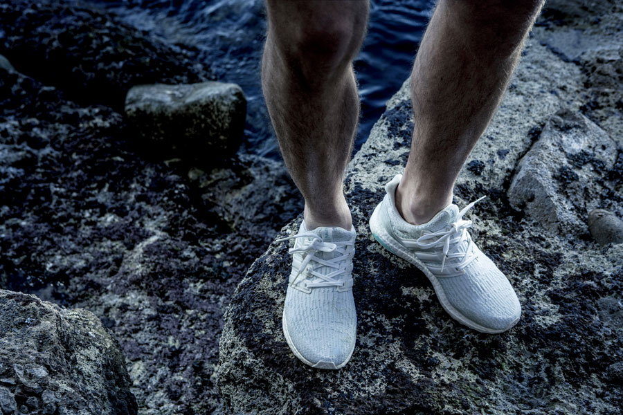 adidas UltraBOOST Parley — běžecké boty — recyklované — světle modré