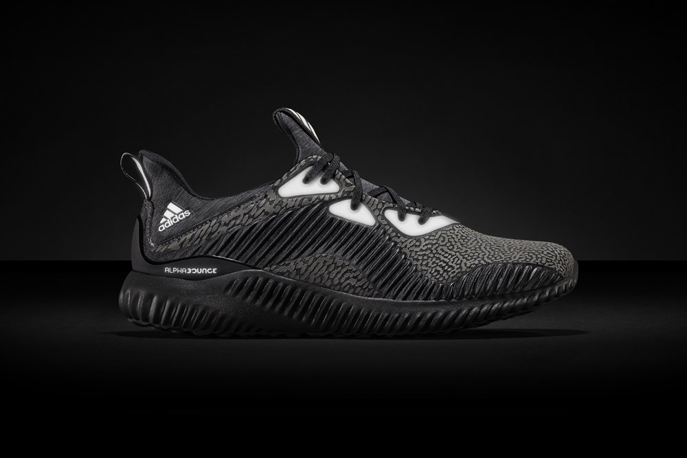 adidas alphabounce Reflective Black — běžecké boty — reflexní tenisky — sneakers — running shoes — pánské, dámské — černé