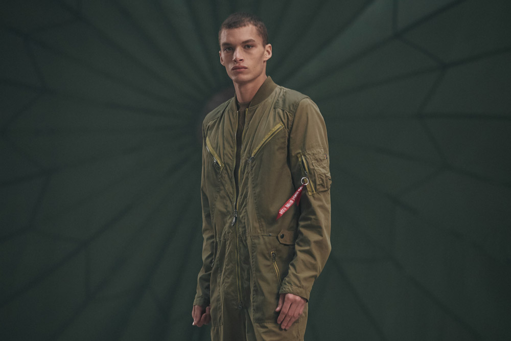 Alpha Industries — pánský podzimní dlouhý kabát — zelený — men green army coat