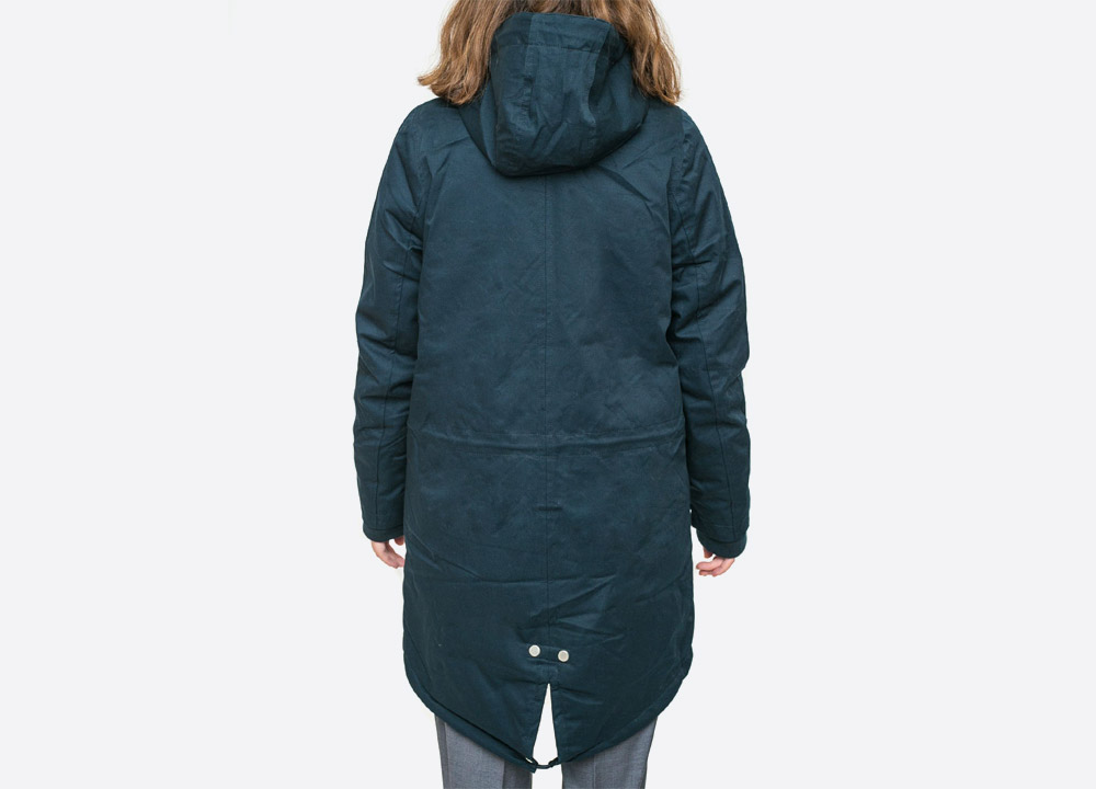 Wemoto — Ariel — dlouhá dámská zimní bunda s kožíškem a kapucí — zateplená fishtail parka — tmavě modrá námořnická — dark navy blue winter hooded women’s jacket — podzim/zima 2017