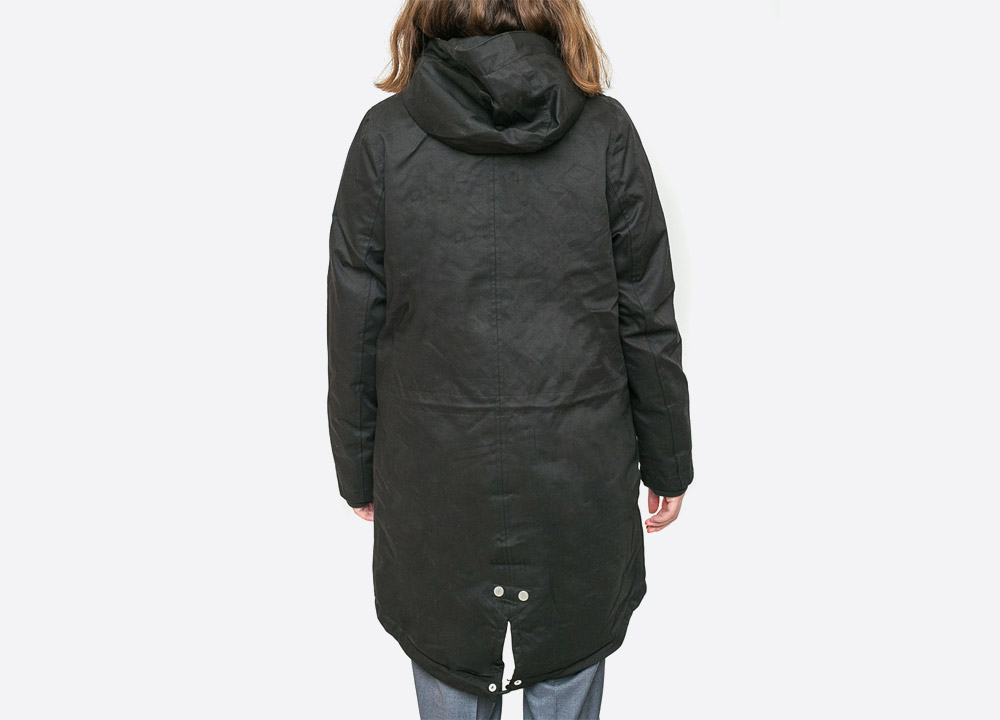 Wemoto — Ariel — dlouhá dámská zimní bunda s kožíškem a kapucí — zateplená fishtail parka — černá — black winter hooded women’s jacket — podzim/zima 2017