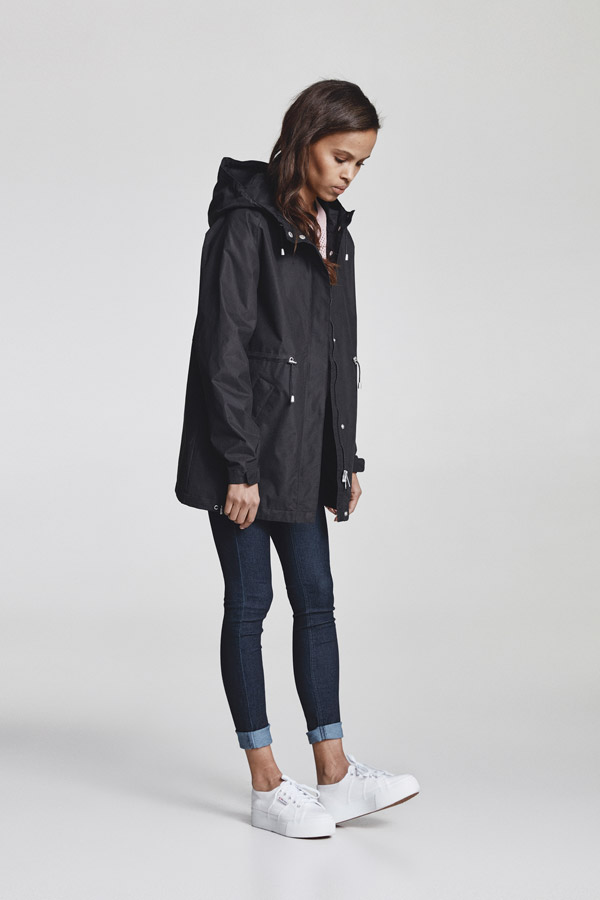 Makia — dámská parka s kapucí — delší jarní bunda — černá — jaro 2018 — dámské oblečení