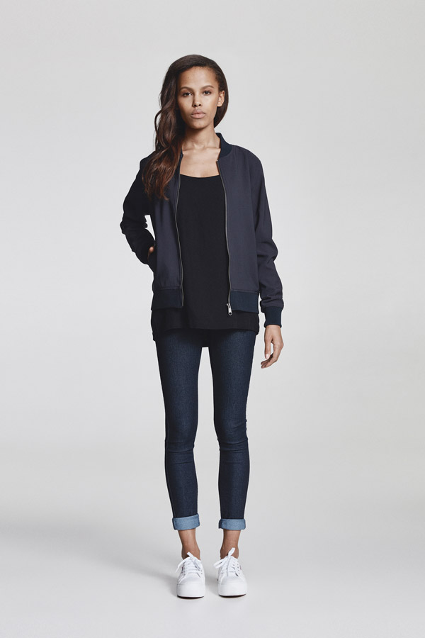 Makia — dámská bunda do pasu bez kapuce — tmavě modrá — jaro 2018 — dámské oblečení