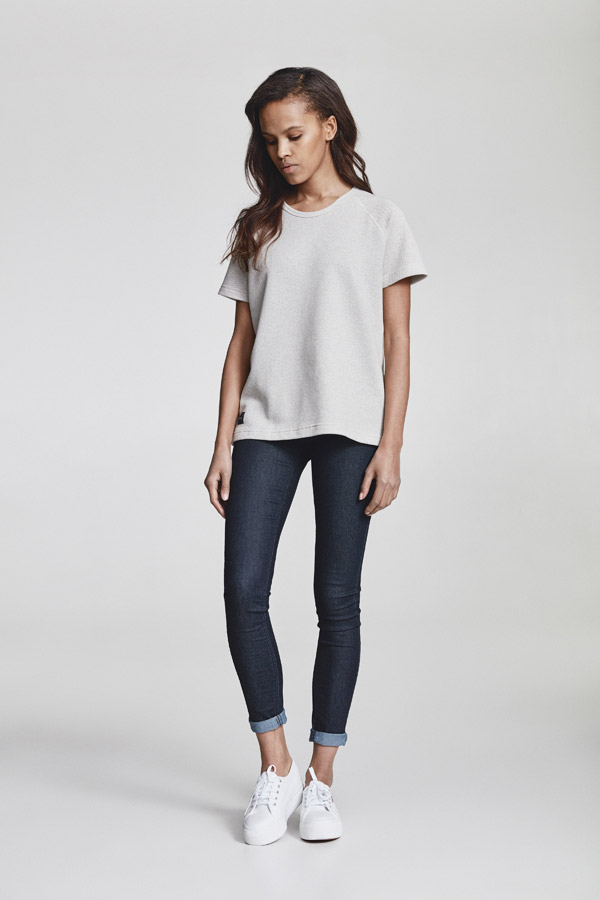 Makia — dámské tričko — smetanově bílé — jaro 2018 — dámské oblečení