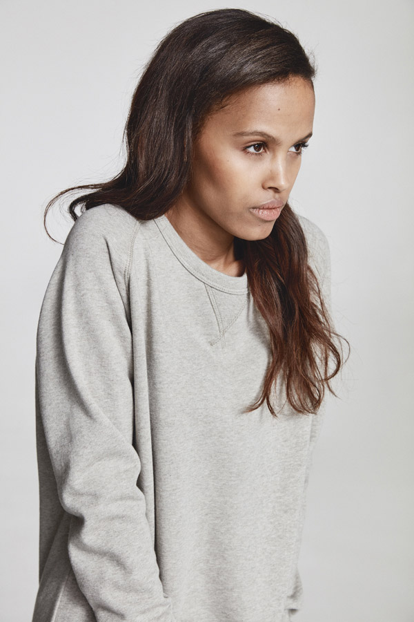 Makia — šedá melírová mikina — dámská — jaro 2018 — dámské oblečení