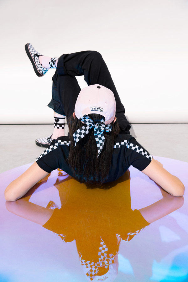 Vans x Lazy Oaf — černé tričko Sorry I’m Late T-shirt