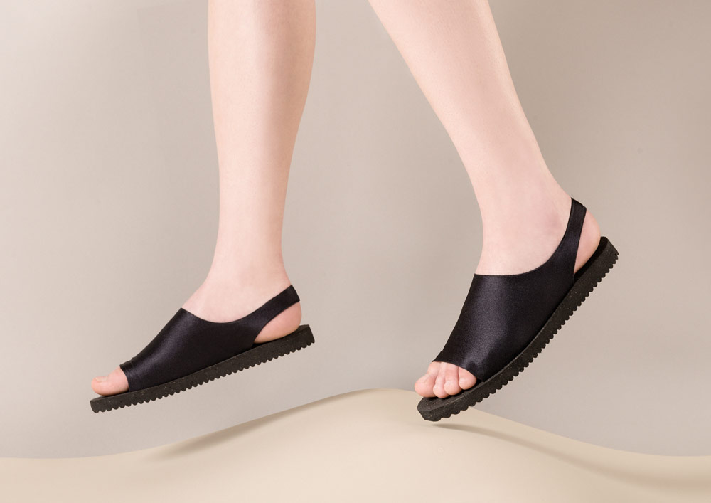 PLOVE — dámské sandály — černé — sandálky