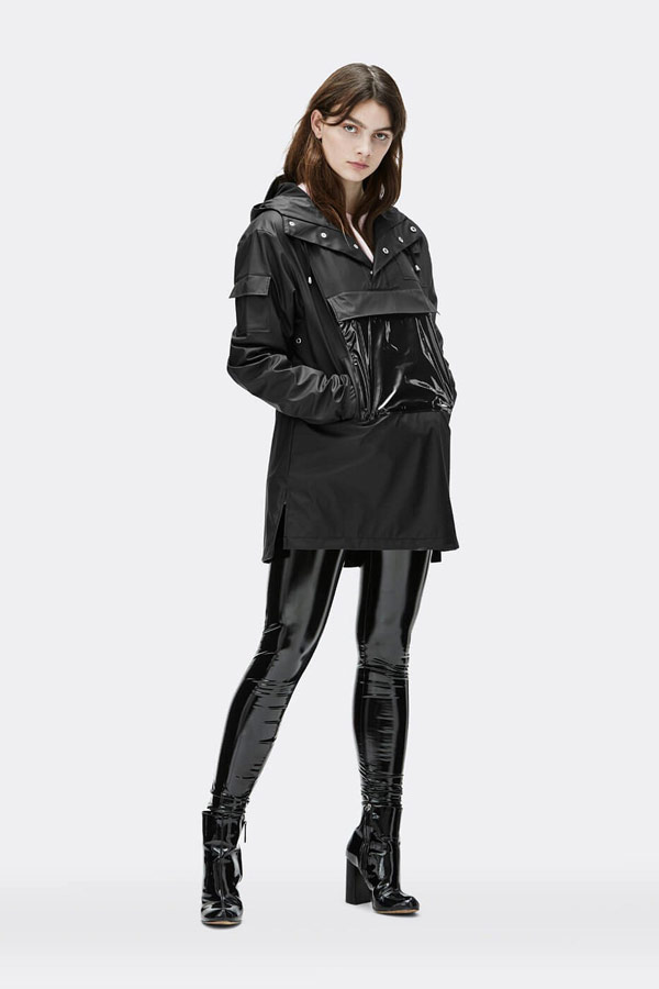 Rains — dámský anorak s kapucí — nepromokavý — černý — bunda bez zipu, přes hlavu — womens black anorak — Expressions