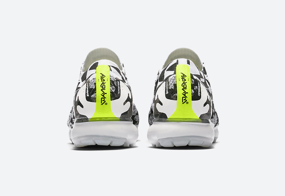 Nike Air VaporMax Moc 2 x Acronym® — boty — tenisky — sneakers — bílé/černé — light bone/volt/light bone